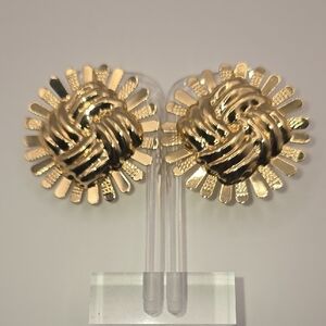 (E100) New Elegant Gold Knot Earrings